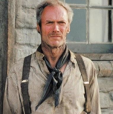 Młody Clint Eastwood w kostiumie z westernu lub jako Brudny Harry, w dynamicznej pozie, na tle symbolizującym jego karierę filmową.